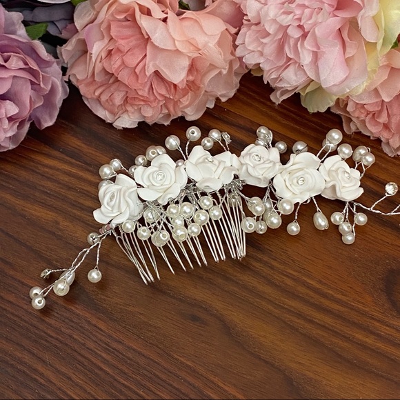 Pearl and Crystal White Flower Bridal Hair Comb - Picture 11 of 16